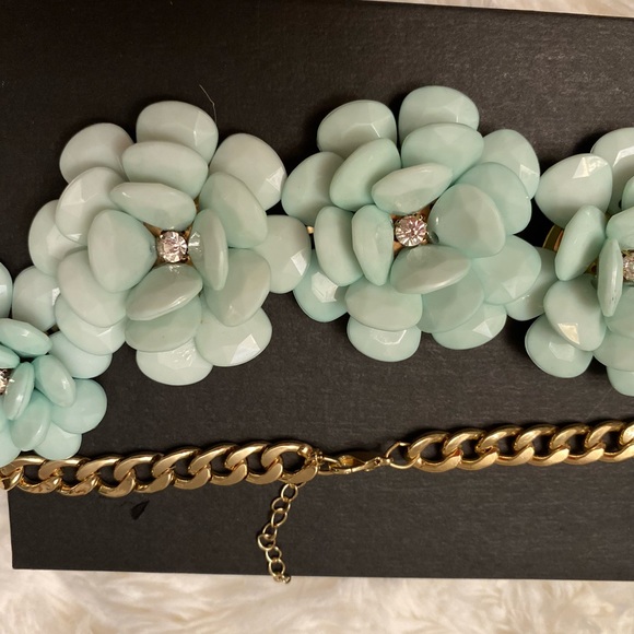 Statement flower choker new - Picture 2 of 2